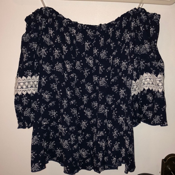 daylight Tops - Daylight navy blue/white flowers off shoulder top
